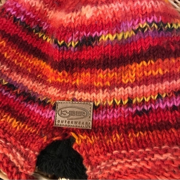 𝅺KYBER knitted winter hat/ toque.  Shades of red and orange.  Made in Nepal. - Picture 3 of 8
